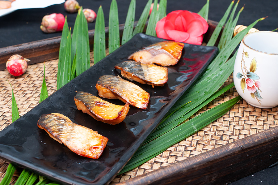 Braised Mackerel with Sauce